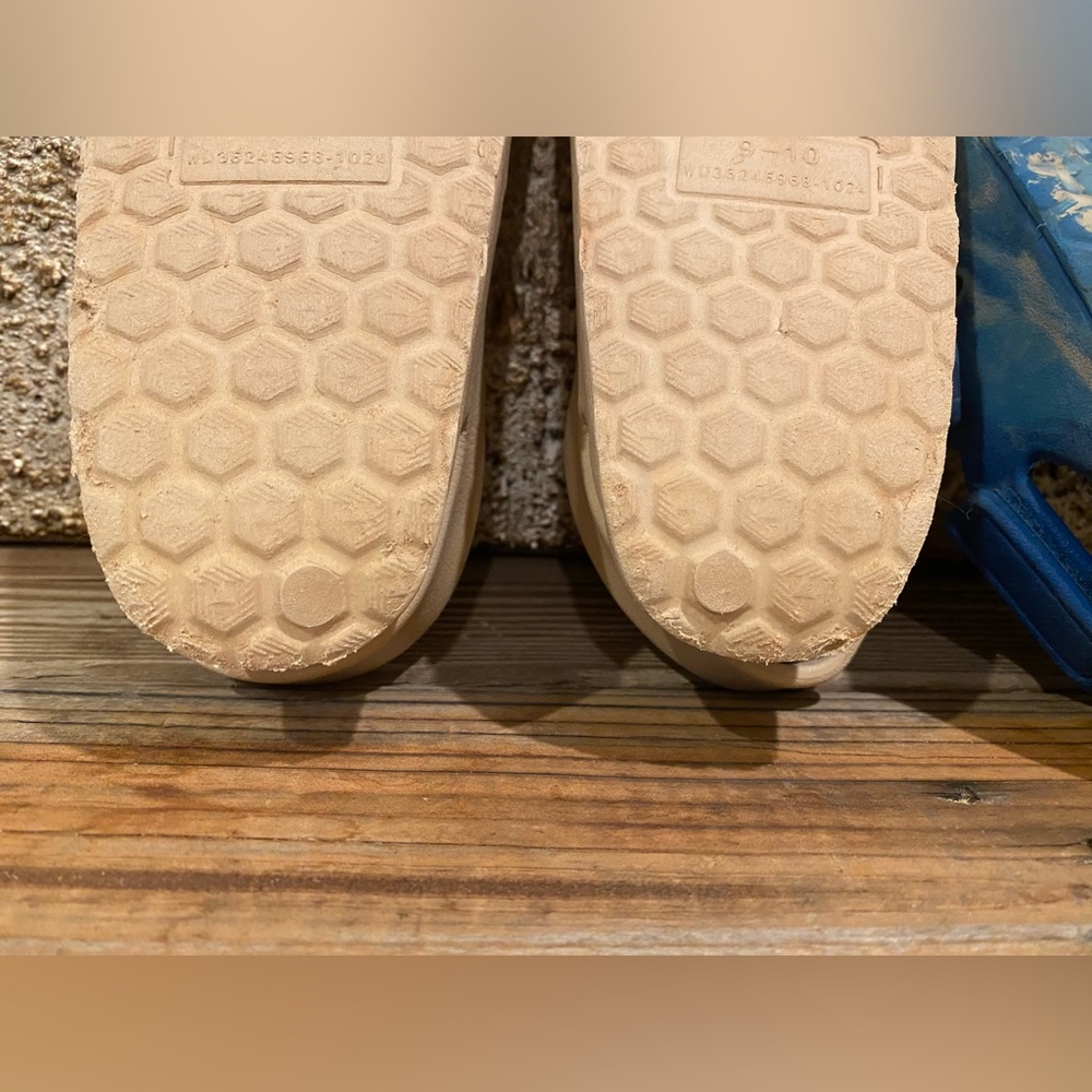 Wonder Nation Toddler Kids EVA Two Buckle 2- Pack Tan/Blue Swirl Sandals - 9/10T - Picture 11 of 13